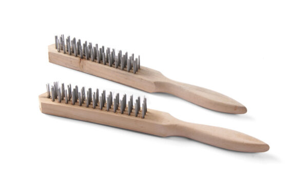 Brosse métallique 4 rangées