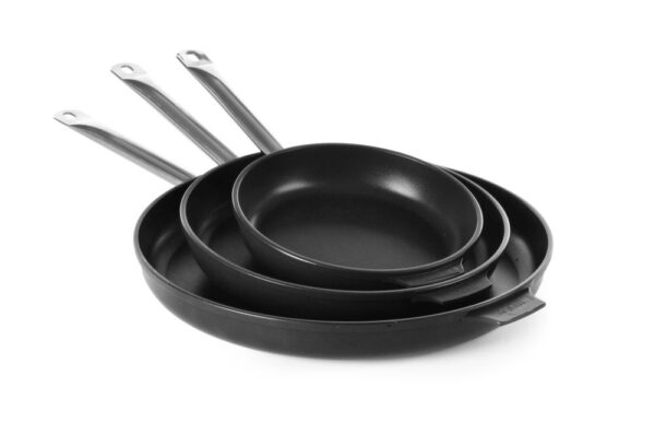 Poêlle à frire 24 cm en fonte d'alum. poignée inox